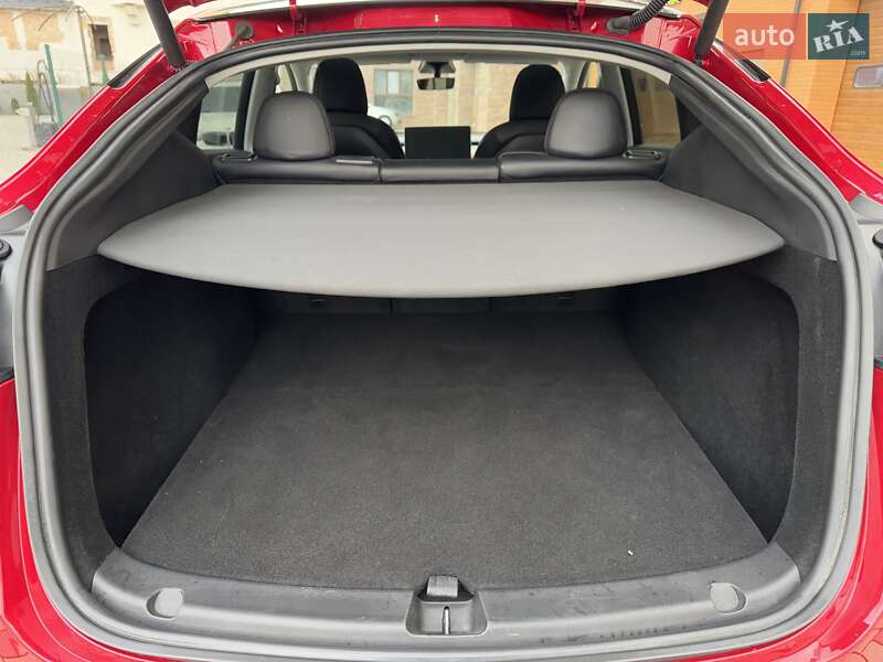 Внедорожник / Кроссовер Tesla Model Y 2023 в Ровно