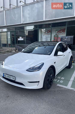 Внедорожник / Кроссовер Tesla Model Y 2022 в Киеве