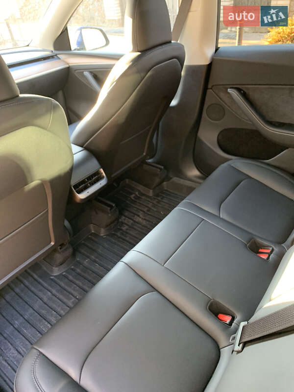 Внедорожник / Кроссовер Tesla Model Y 2023 в Белой Церкви фото 13 Внедорожник / Кроссовер Tesla Model Y 2023 в Белой Церкви