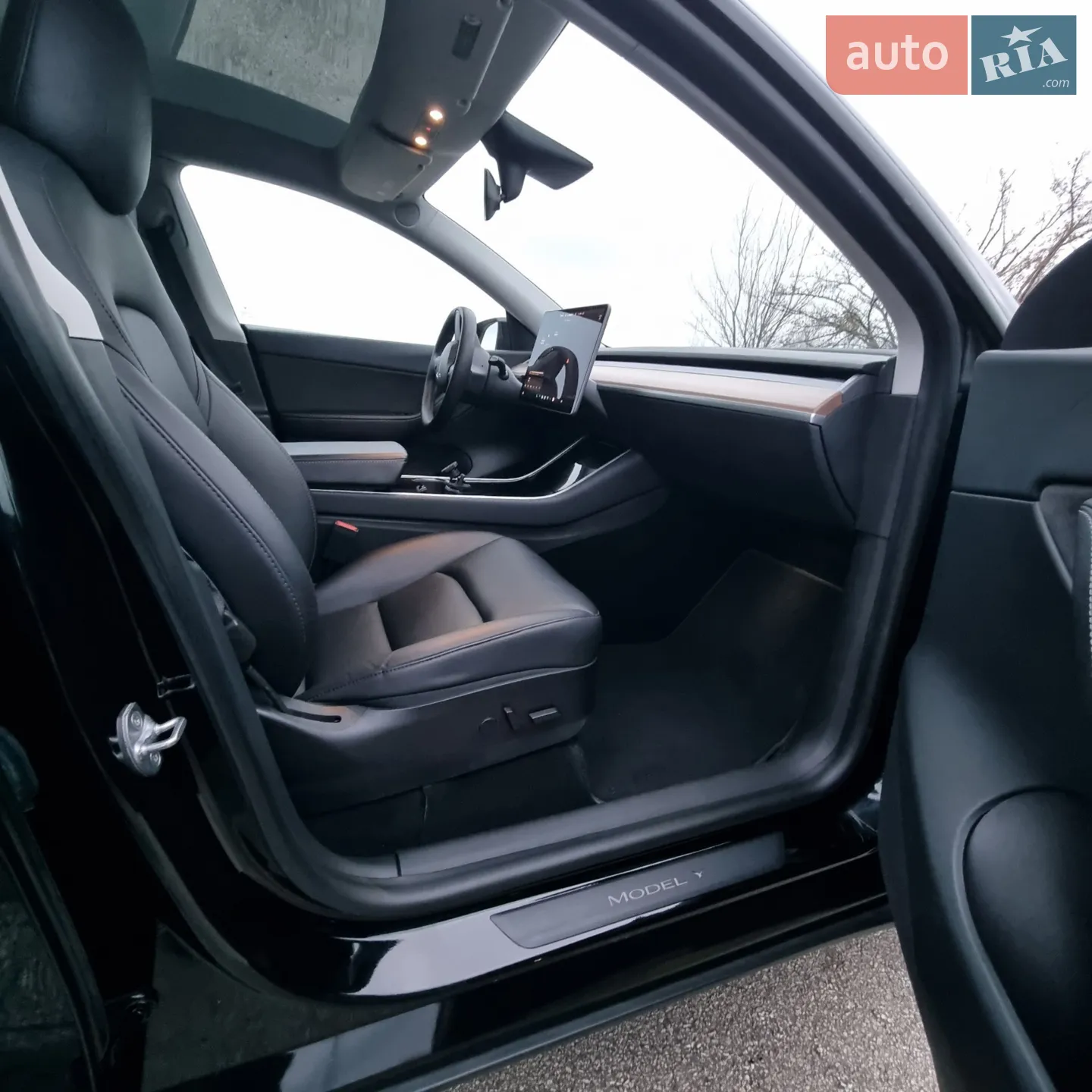 2020 Tesla Model Y - мініатюра 10