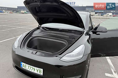 Внедорожник / Кроссовер Tesla Model Y 2022 в 