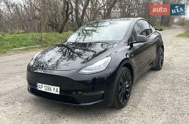 Внедорожник / Кроссовер Tesla Model Y 2021 в 