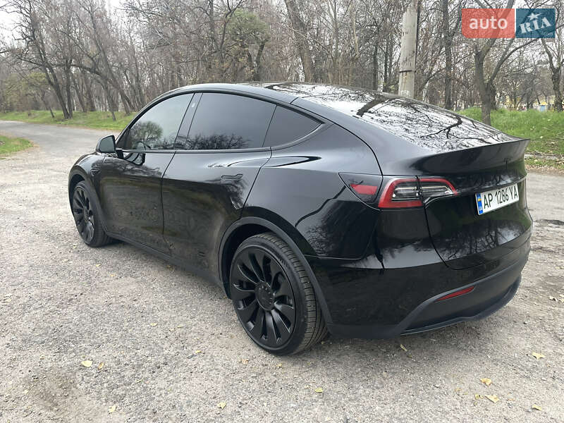 Позашляховик / Кросовер Tesla Model Y 2021 в Запоріжжі