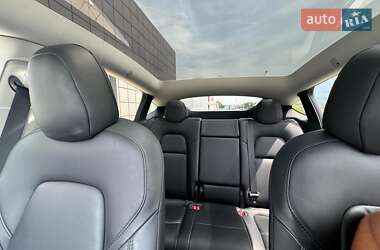 Внедорожник / Кроссовер Tesla Model Y 2020 в 