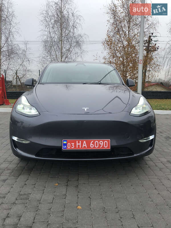 Позашляховик / Кросовер Tesla Model Y 2023 в Рівному