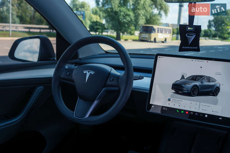 Позашляховик / Кросовер Tesla Model Y 2022 в Києві