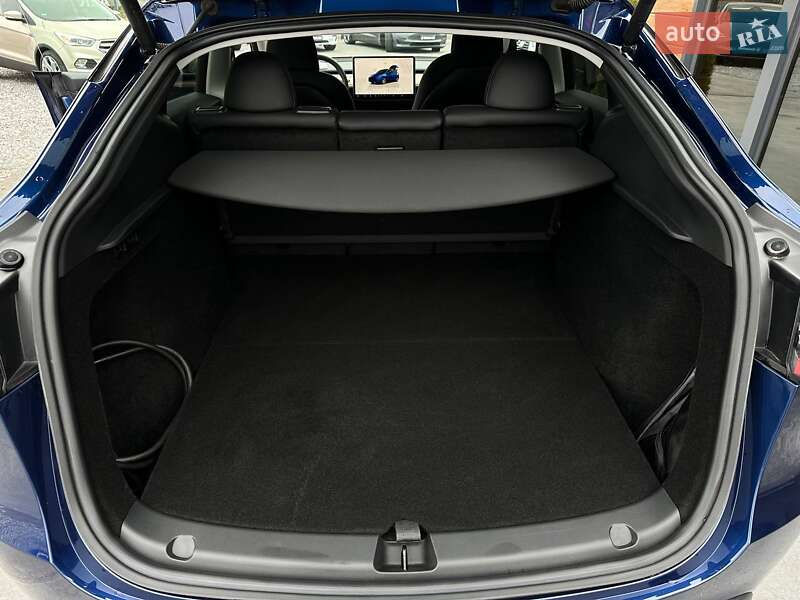 Позашляховик / Кросовер Tesla Model Y 2023 в Рівному