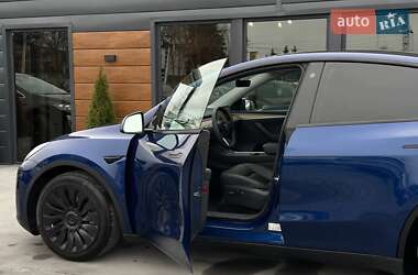 Внедорожник / Кроссовер Tesla Model Y 2023 в 