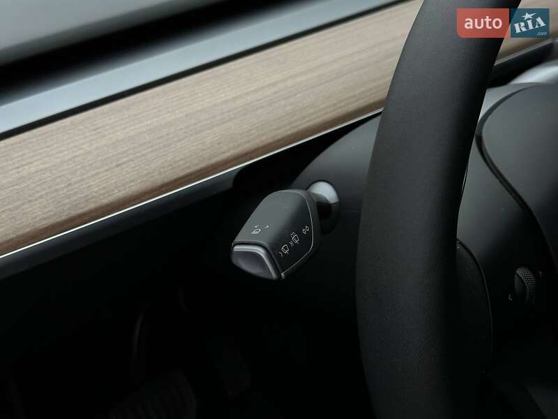 Позашляховик / Кросовер Tesla Model Y 2023 в Рівному