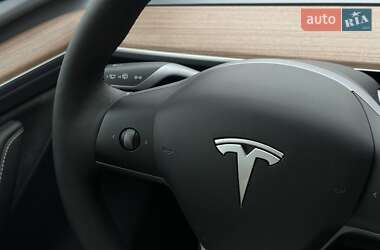 Внедорожник / Кроссовер Tesla Model Y 2023 в 