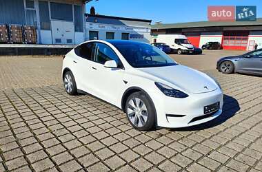 Внедорожник / Кроссовер Tesla Model Y 2022 в Киеве
