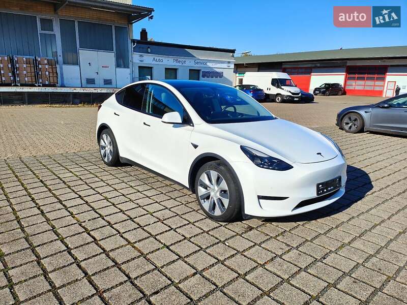 Позашляховик / Кросовер Tesla Model Y 2022 в Києві фото 4 Позашляховик / Кросовер Tesla Model Y 2022 в Києві