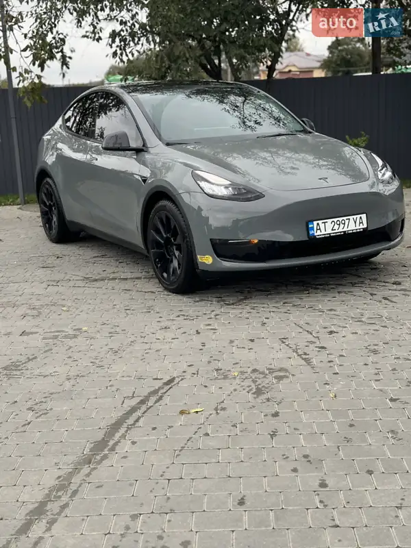 Tesla Model Y 2022