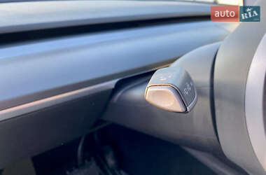 Внедорожник / Кроссовер Tesla Model Y 2022 в 