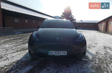 Позашляховик / Кросовер Tesla Model Y 2024 в Дунаївцях