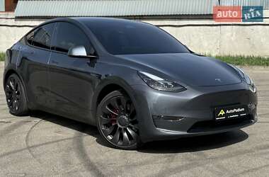 Позашляховик / Кросовер Tesla Model Y 2021 в Києві