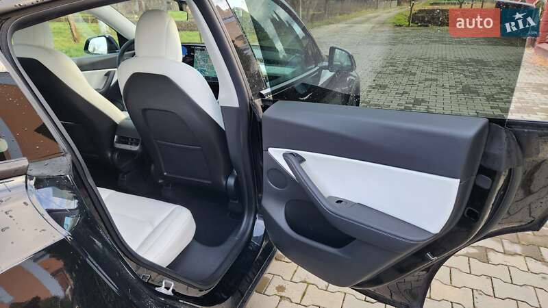 Позашляховик / Кросовер Tesla Model Y 2020 в Львові