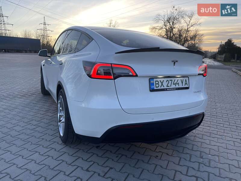 Позашляховик / Кросовер Tesla Model Y 2022 в Хмельницькому