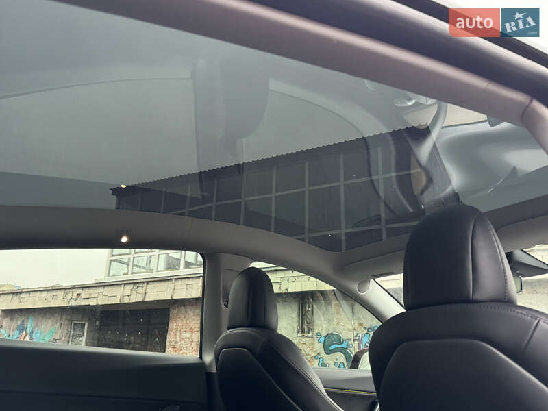 Позашляховик / Кросовер Tesla Model Y 2022 в Дніпрі