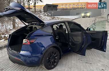 Внедорожник / Кроссовер Tesla Model Y 2023 в 