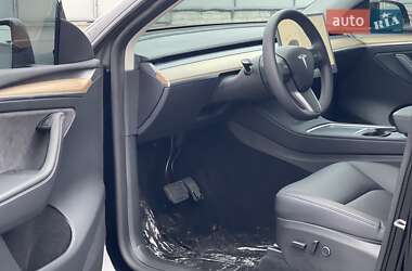 Внедорожник / Кроссовер Tesla Model Y 2022 в 
