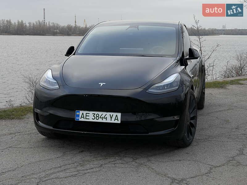 Позашляховик / Кросовер Tesla Model Y 2022 в Дніпрі