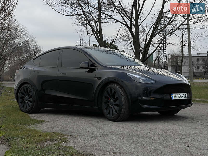 Позашляховик / Кросовер Tesla Model Y 2022 в Дніпрі