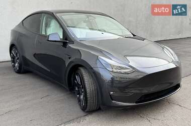 Внедорожник / Кроссовер Tesla Model Y 2024 в Киеве