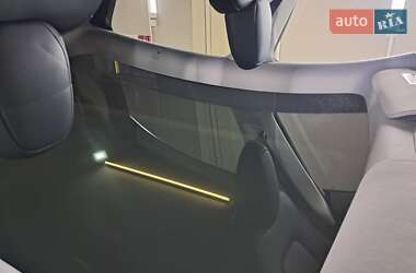 Позашляховик / Кросовер Tesla Model Y 2023 в 