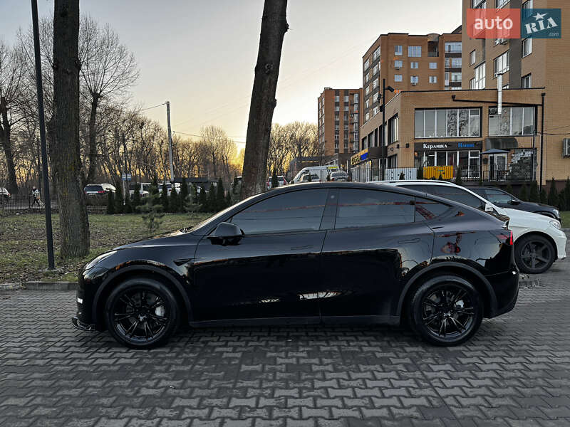 Внедорожник / Кроссовер Tesla Model Y 2023 в Хмельницком