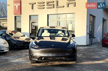 Внедорожник / Кроссовер Tesla Model Y 2024 в 