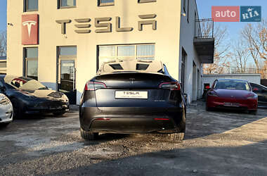 Внедорожник / Кроссовер Tesla Model Y 2024 в 