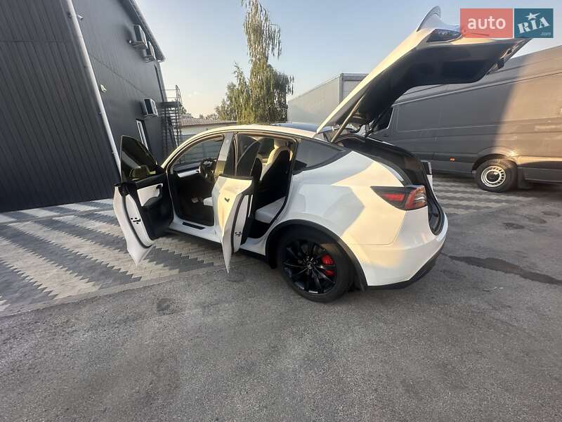 Внедорожник / Кроссовер Tesla Model Y 2022 в Киеве фото 11 Внедорожник / Кроссовер Tesla Model Y 2022 в Киеве
