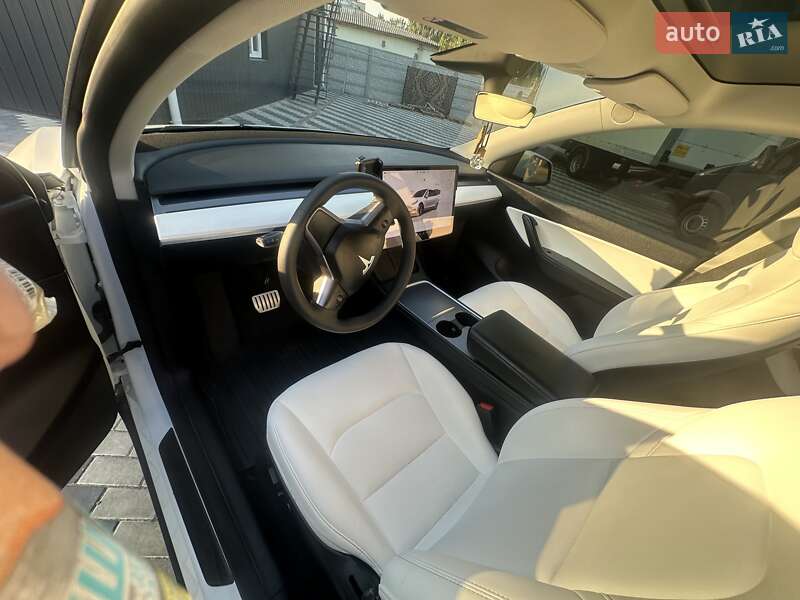 Внедорожник / Кроссовер Tesla Model Y 2022 в Киеве фото 17 Внедорожник / Кроссовер Tesla Model Y 2022 в Киеве