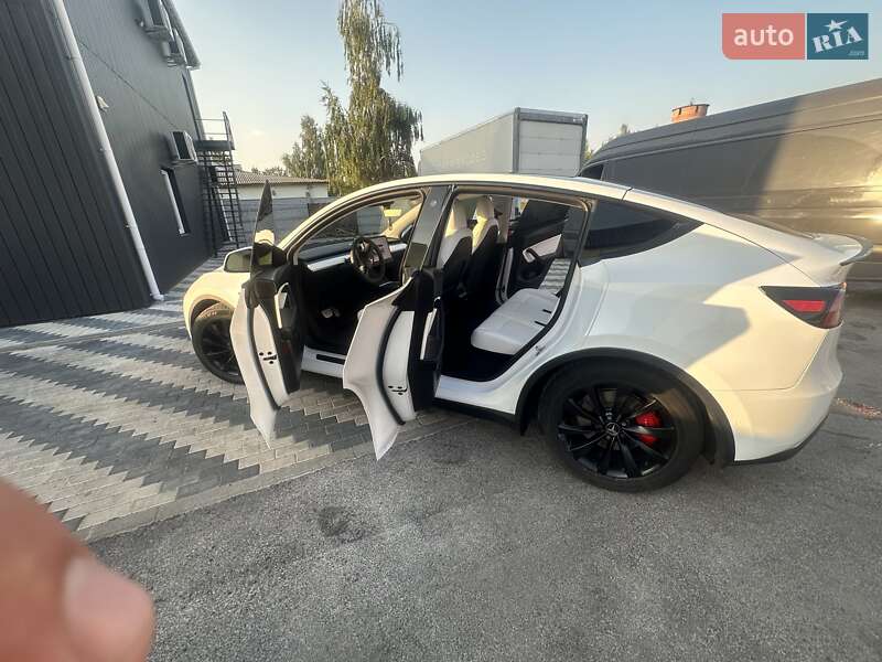 Внедорожник / Кроссовер Tesla Model Y 2022 в Киеве фото 25 Внедорожник / Кроссовер Tesla Model Y 2022 в Киеве