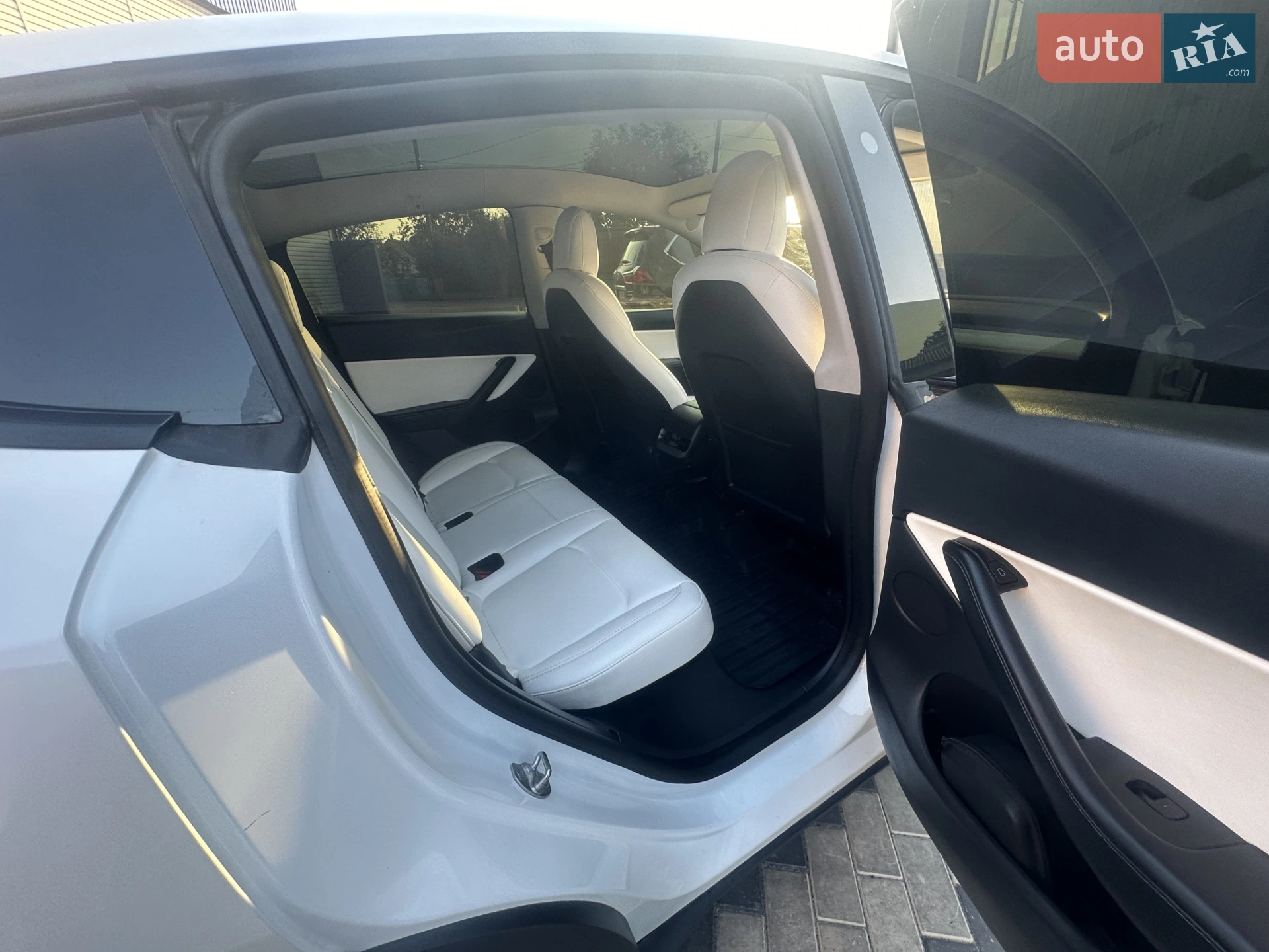2022 Tesla Model Y - мініатюра 28