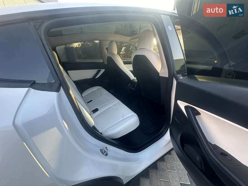 Внедорожник / Кроссовер Tesla Model Y 2022 в Киеве фото 28 Внедорожник / Кроссовер Tesla Model Y 2022 в Киеве