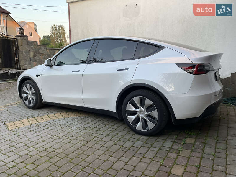 Позашляховик / Кросовер Tesla Model Y 2021 в Трускавці