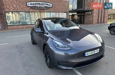 Позашляховик / Кросовер Tesla Model Y 2023 в Києві