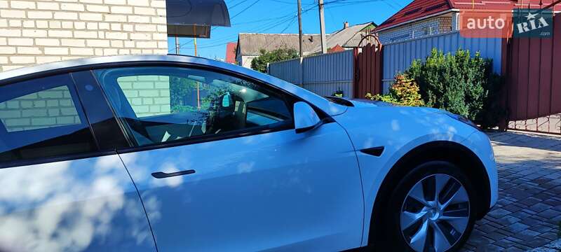 Внедорожник / Кроссовер Tesla Model Y 2022 в Умани