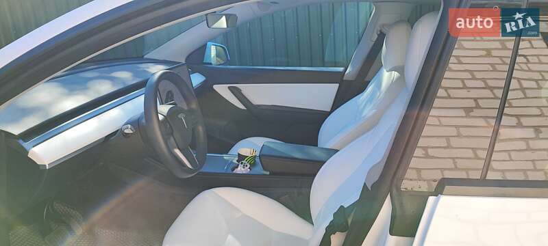 Внедорожник / Кроссовер Tesla Model Y 2022 в Умани