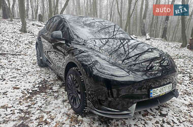 Внедорожник / Кроссовер Tesla Model Y 2020 в 