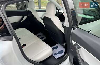 Внедорожник / Кроссовер Tesla Model Y 2021 в 