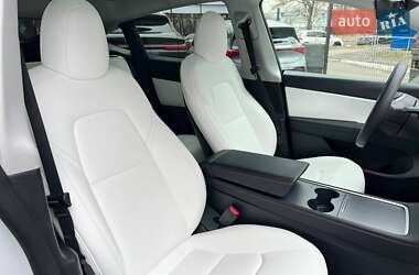 Внедорожник / Кроссовер Tesla Model Y 2021 в 