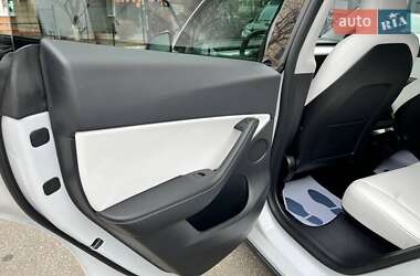 Внедорожник / Кроссовер Tesla Model Y 2021 в 