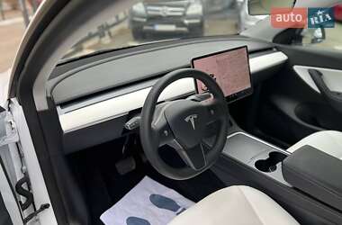 Внедорожник / Кроссовер Tesla Model Y 2021 в 