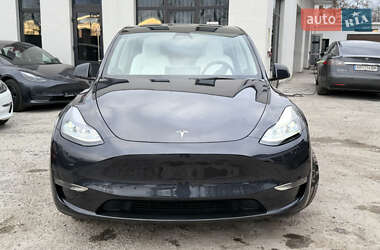 Внедорожник / Кроссовер Tesla Model Y 2024 в 