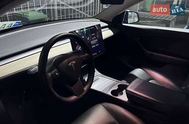 Внедорожник / Кроссовер Tesla Model Y 2021 в Киеве