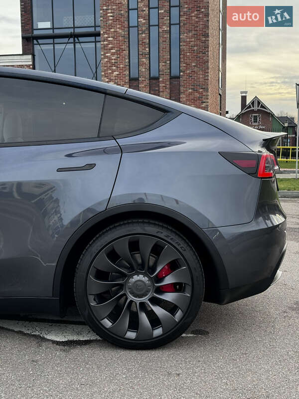 Позашляховик / Кросовер Tesla Model Y 2022 в Києві
