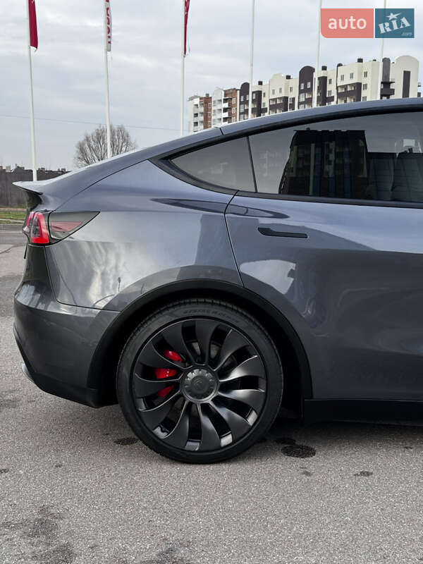 Позашляховик / Кросовер Tesla Model Y 2022 в Києві